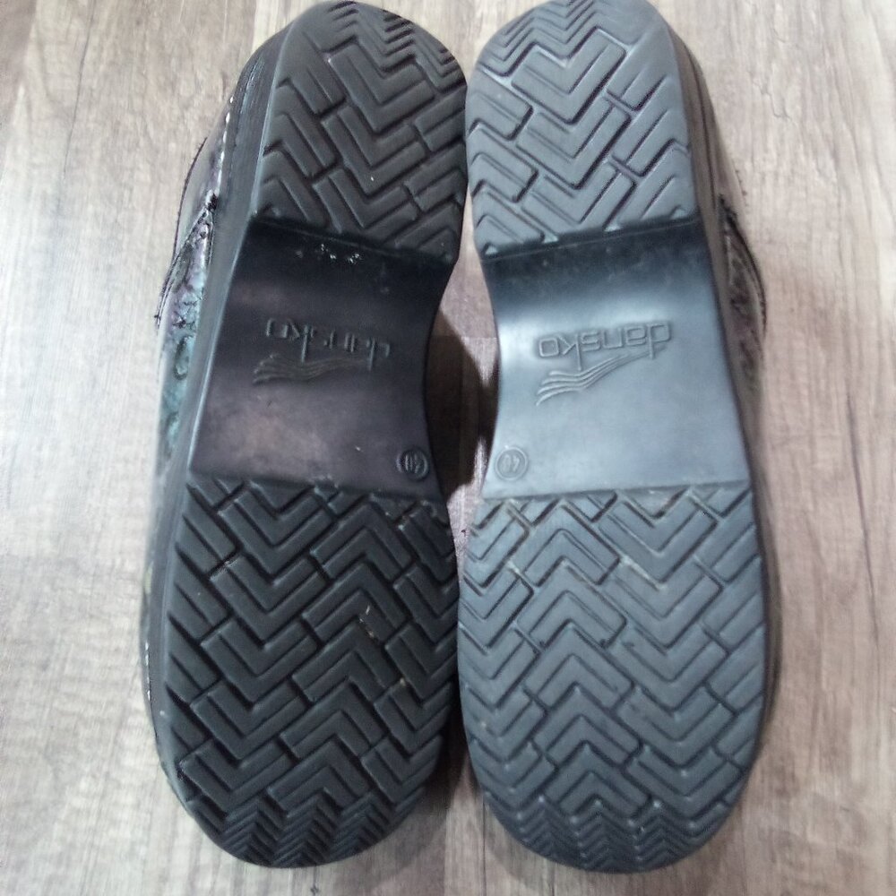 Dansko work shoes - Picture 2 of 5